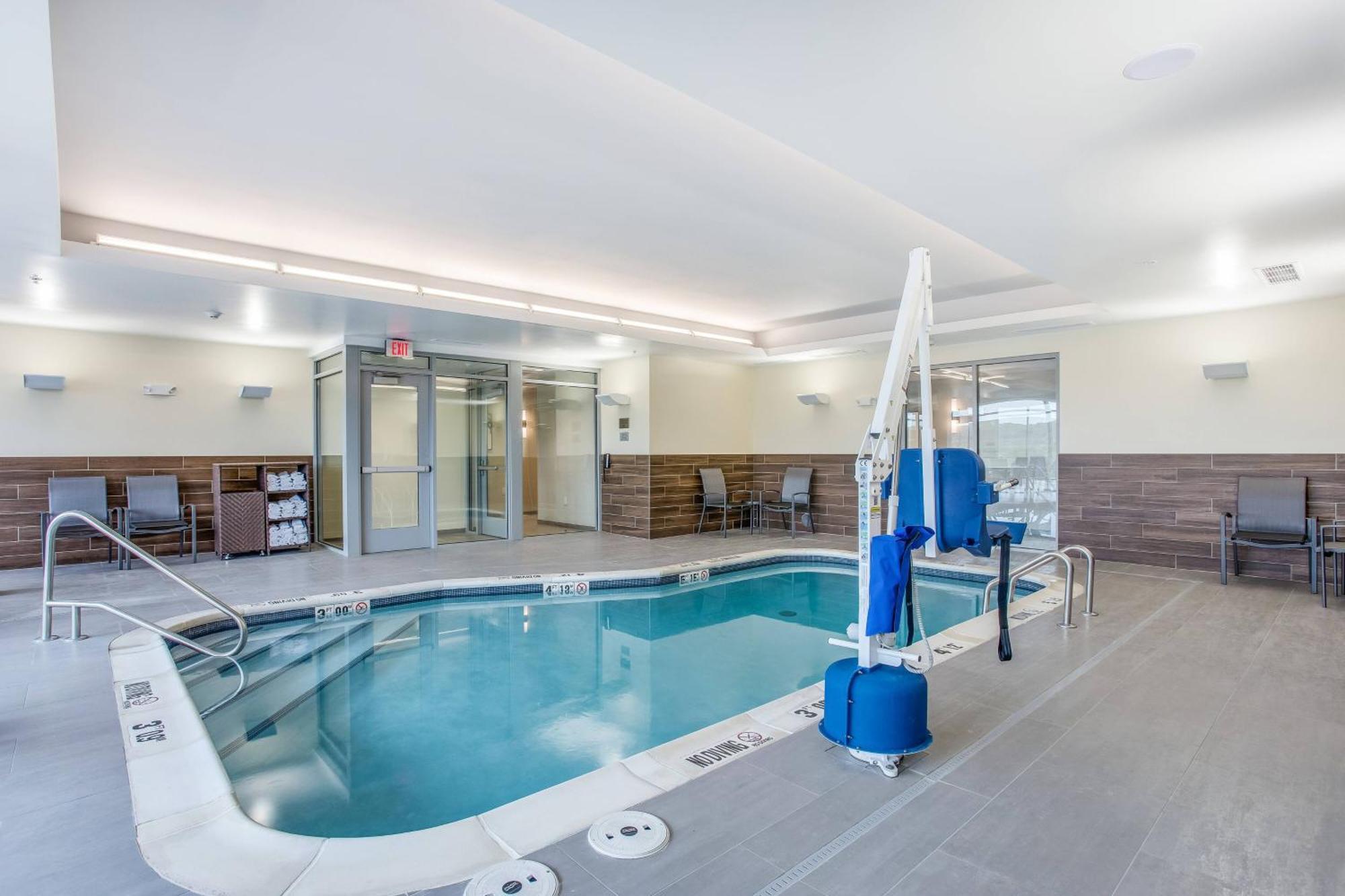 Fairfield Inn & Suites Ролла Экстерьер фото
