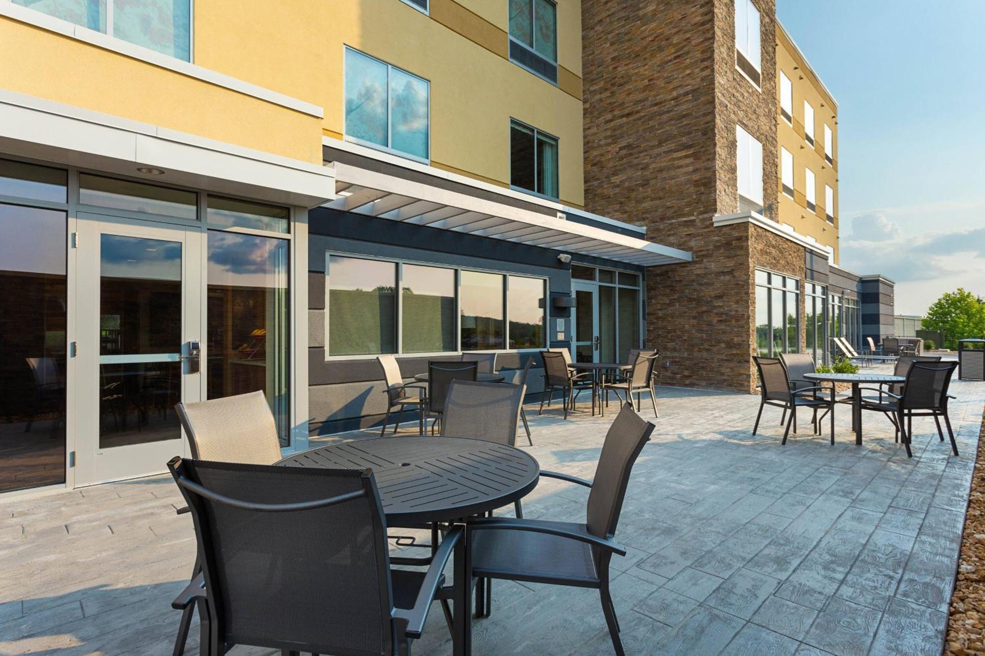 Fairfield Inn & Suites Ролла Экстерьер фото